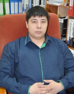 Заместитель заведующего Эльдар Ранисович Фархиев